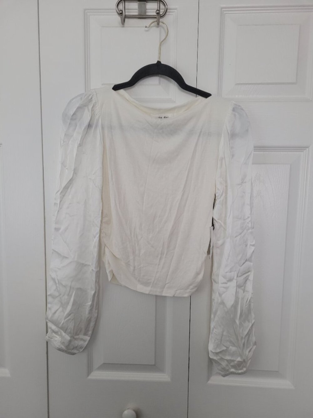 NWT BELLA DAHL White Flowy Sleeve Ruched Waist Long Sleeve Top Small - Picture 3 of 5